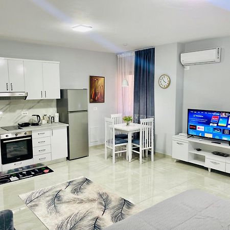 Albis Apartment 2 티라나 외부 사진